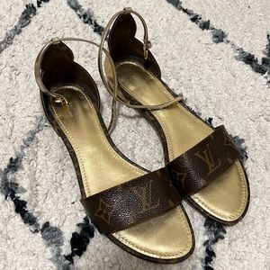 Louis Vuitton Sunshine Flat Sandals. Size EUR 37, US 6.5, UK 4.5.